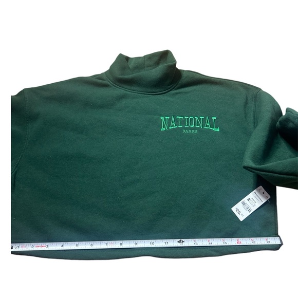 Green Cropped Hoodie with National Parks Graphic - Size XS - Brand New W… - Picture 2 of 5